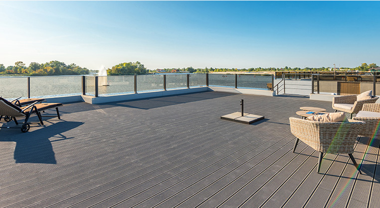 How to install outdoor decking?